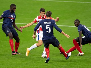 France repeats 4:2 win over Croatia