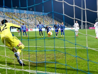 Video: Dinamo uvjerljiv protiv Istre 1961, Rijeka minimalno protiv Lokomotive