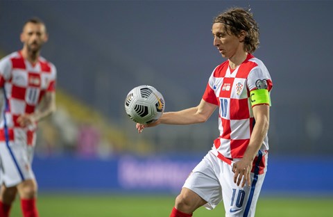 Modrić i Brozović u najboljih 11 Primere i Serie A