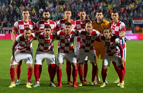Croatia comes back twice to earn a draw with Slovakia