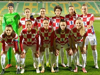 Video: Hrvatice u Puli uvjerljivo svladale Moldovu