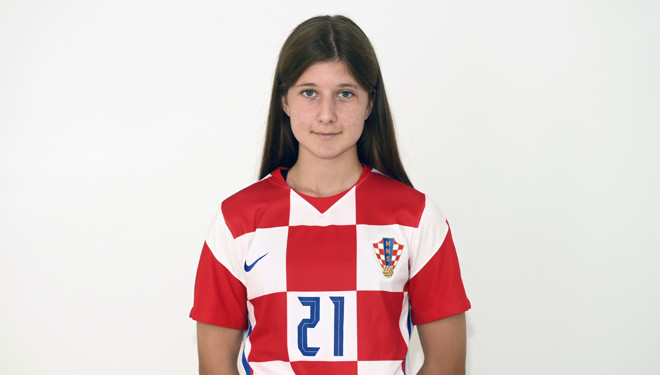 Dora Kuzmić