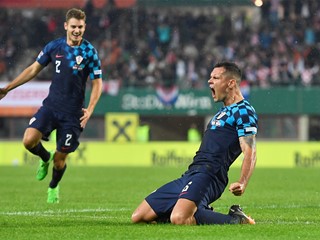 Dejan Lovren says goodbye to the Vatreni