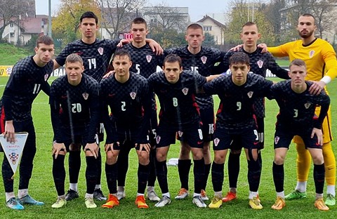 Hrvatska U-19 reprezentacija u Poreču protiv Kine i Latvije