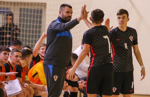 Duje Maretić objavio popis igrača za Futsal Week