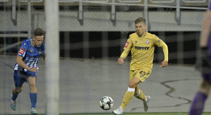 Niko Sigur chooses Croatia