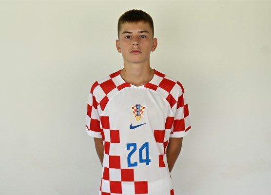 Nik Škafar Žužić