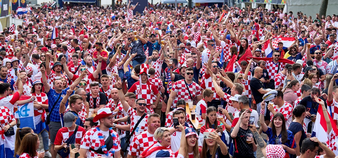 Službena Vatrena zona HNS-a na zagrebačkom Cvjetnom trgu