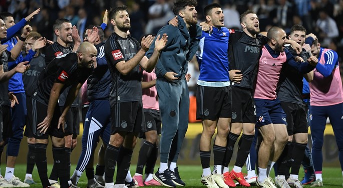 Dinamo overcomes Osijek to seal another Croatian league title