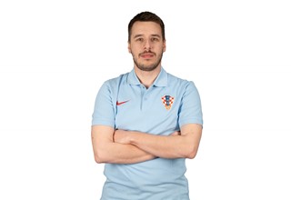 DOMINIK KUMEK