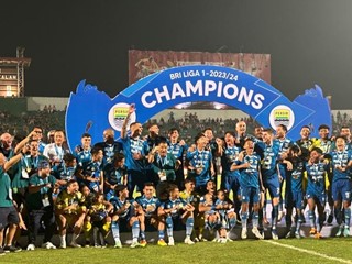 Bojan Hodak s Persib Bandungom prvak Indonezije