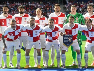 Croatia and Albania share the spoils in Hamburg