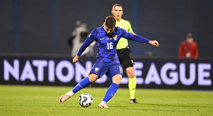 Rani pogodak, majstorska asistencija: Baturina poveo Como do pobjede kod Lazija