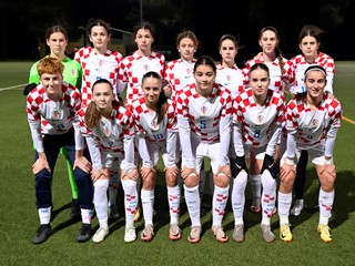 Ženska reprezentacija do 16 godina okupila se za UEFA razvojni turnir