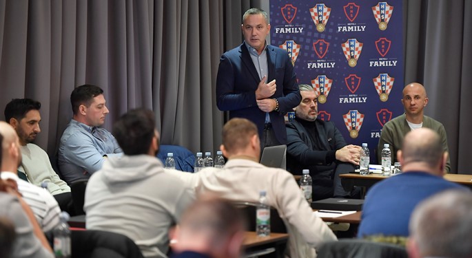 Održan sastanak s voditeljima škola i trenerima klubova 1. NL kadeta i juniora