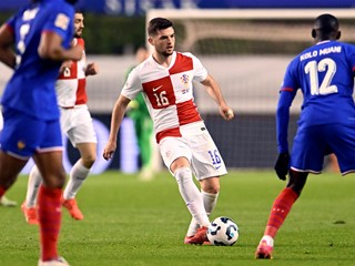 Prvijenac Baturine, Vlašić jedini strijelac Torina protiv Coma