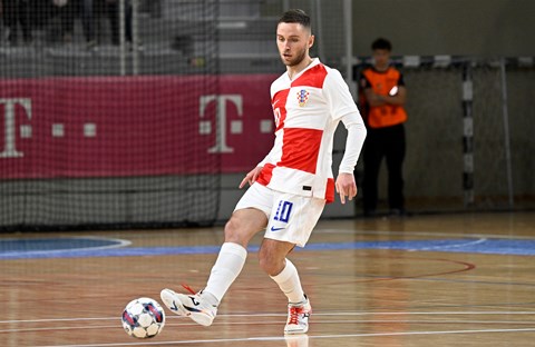 Niko Vukmir u Primeri, Josip Jurlina novi igrač Napolija