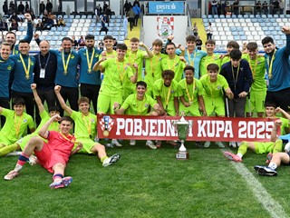 Kadeti Dinama osvajači Hrvatskog nogometnog kupa