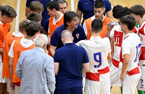 Futsalska U-15 i U-17 reprezentacija na ljetnom kampu u Prelogu