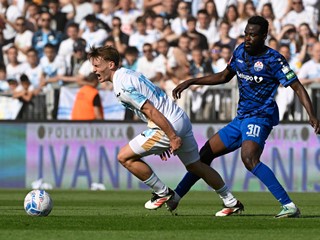 Riječani love “duplu krunu”, Slaven povijesni trofej