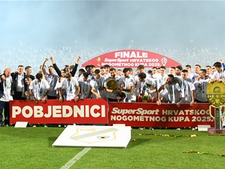 Rijeka slavi dvostruku krunu: protiv Slavena osvojila i Kup