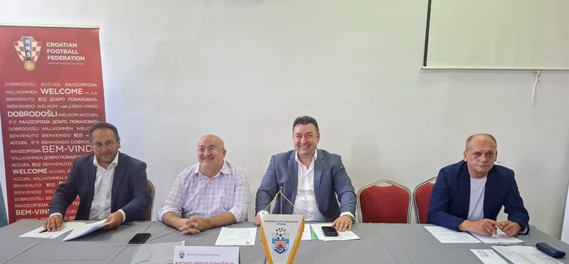 Nevenu Šprajceru novi mandat na čelu Nogometnog saveza Karlovačke županije