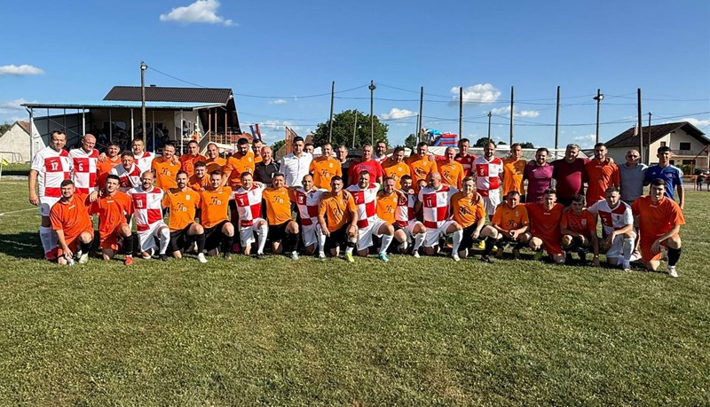 Reprezentacija veterana Hrvatske na 60. obljetnici NK Mladost Daruvarski Brestovac