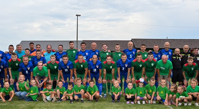 Reprezentacija veterana Hrvatske na proslavi zlatnog jubileja NK Poljoprivrednik