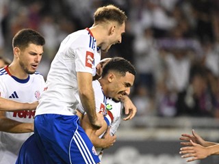 Video: Rijeka u nadoknadi slomila otpor Slavena, Hajduk u 85. minuti do pobjede nad Istrom