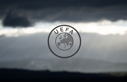 UEFA kaznila HNS zbog incidenata na utakmici protiv Španjolske