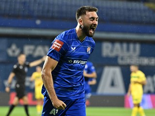 Dinamo uvjerljiv i protiv Istre 1961, Lokomotiva sačuvala pobjedu kod Slaven Belupa