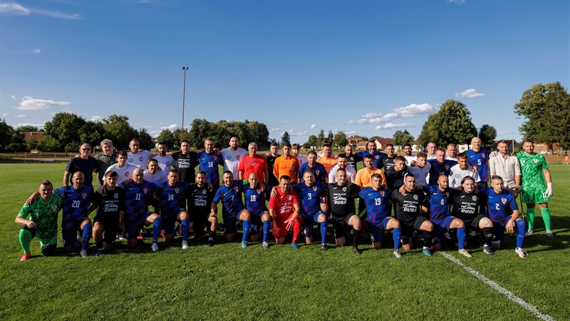 Reprezentacija veterana Hrvatske uveličala pedesetu obljetnicu NK Croatia Grabrovnica