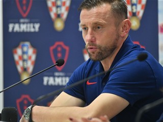 Olić: "Imamo bolju ekipu i želimo to potvrditi na terenu"