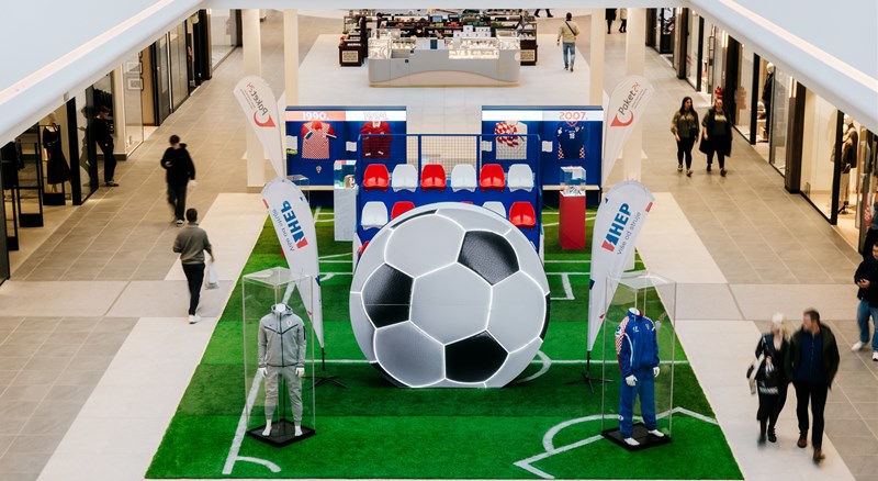 Izložba u City Centeru one West: “Vatreni - 35 godina s vama”