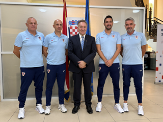 Hrvatska delegacija posjetila Veleposlanstvo RH u Dohi