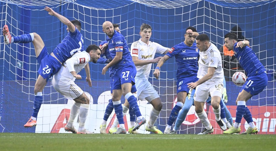 Dinamo u nadoknadi izborio remi, ostao bod ispred Hajduka