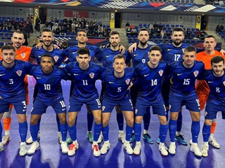 Hrvatska u prvom nastupu poražena od Paragvaja