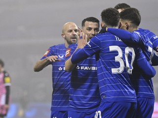 Dinamo protiv Lokomotive osigurao jesenski naslov, Osijek i Slaven završili "nulom"