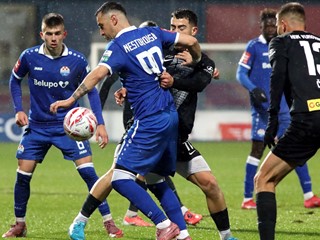Slaven Belupo i Vukovar 1991 remizirali na Arena Cupu
