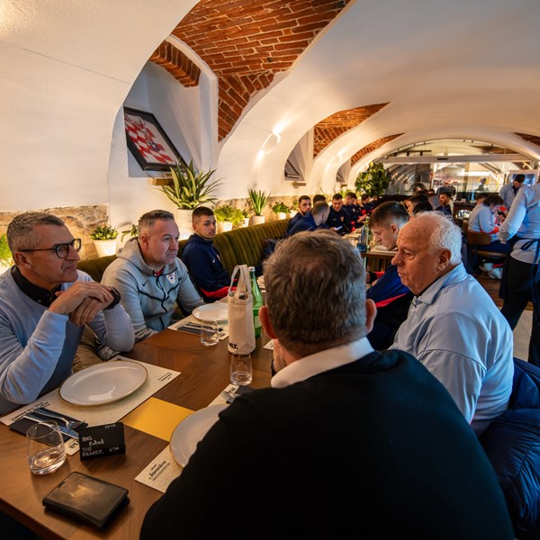 Prijem za futsalsku reprezentaciju u restoranu The Family