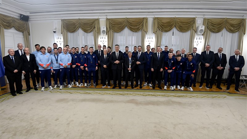 Premijer Andrej Plenković u Banskim dvorima primio brončanu futsalsku reprezentaciju