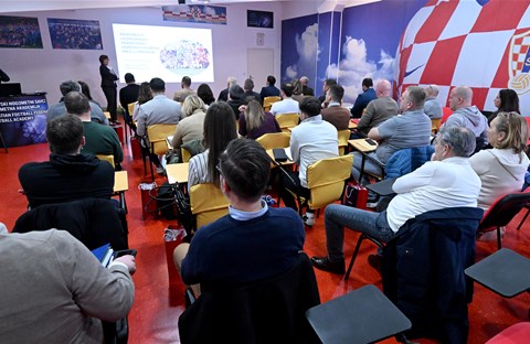 Održana radionica o licenciranju i financijskoj održivosti klubova HNLŽ i Treće NL