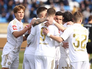 Hajdukova "šestica" kod Vukovara 1991, Dinamova "petarda" kod Lokomotive