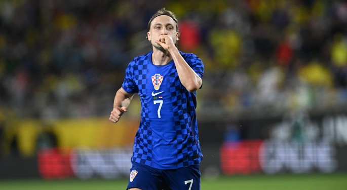 Majer dvostruki asistent i igrač utakmice, Nejašmić zabio Feyenoordu