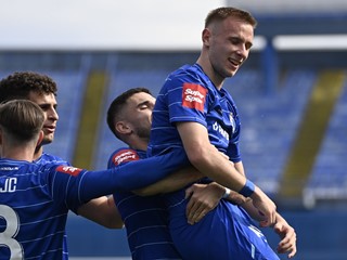 Dinamo napunio mrežu Osijeka, Fruk rano donio pobjedu kod Slavena