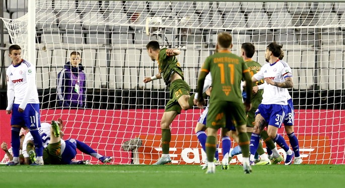 Osijek slavio kod Hajduka, Lokomotiva preokretom svladala Slaven Belupo