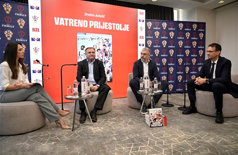 Predstavljena knjiga “Vatreno prijestolje” Dražena Antolića