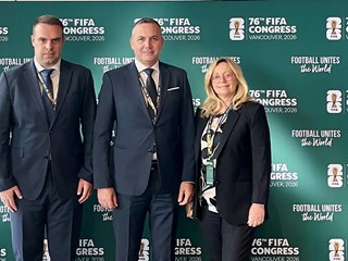 Delegacija HNS-a na Kongresu Fife u Vancouveru