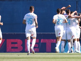 Rijeka uvjerljiva u izravnom okršaju s Lokomotivom, Hajduk preokrenuo vodstvo Varaždina