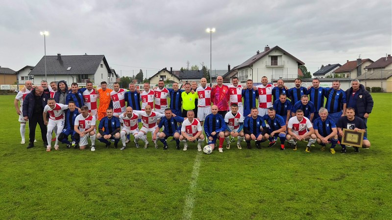 Reprezentacija veterana Hrvatske na proslavi 45 godina veterana NK Ivančica Ivanec